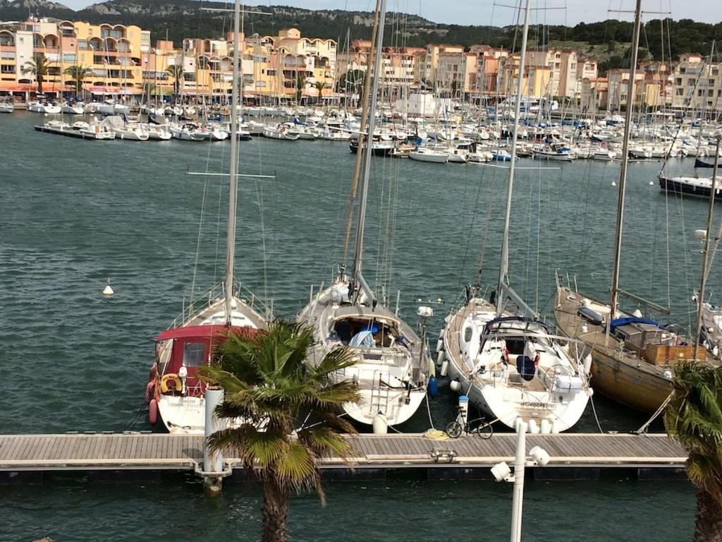 Gruissan Appartement Calme, Vue Sur Port De Plaisance -Clim, Empl.Parking Exterior photo